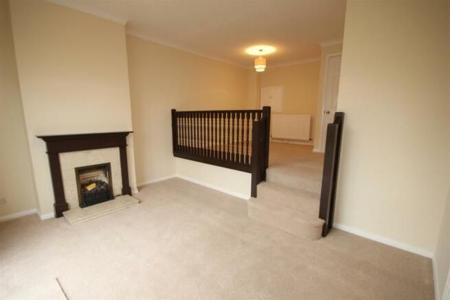 Property photo 2 of 8 6430_31627813_Img_01_0000_Max_656x437.Jpeg