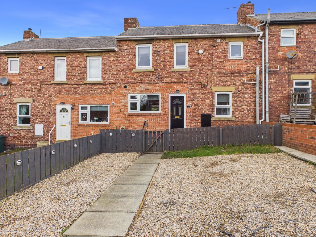 Property photo 1 of 12 External