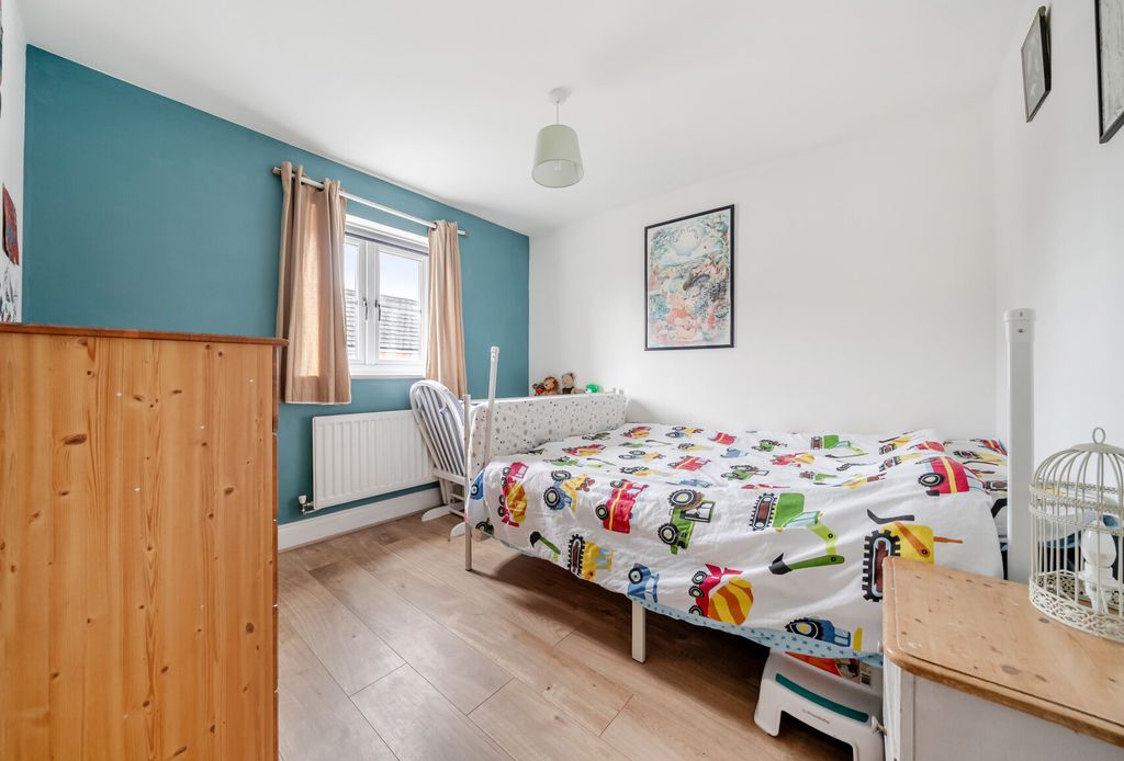 Property photo 3 of 12 1408806-3-698B0d7...