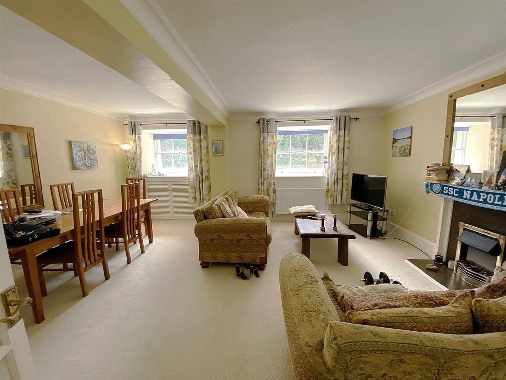 Property photo 3 of 8 Picture No. 08