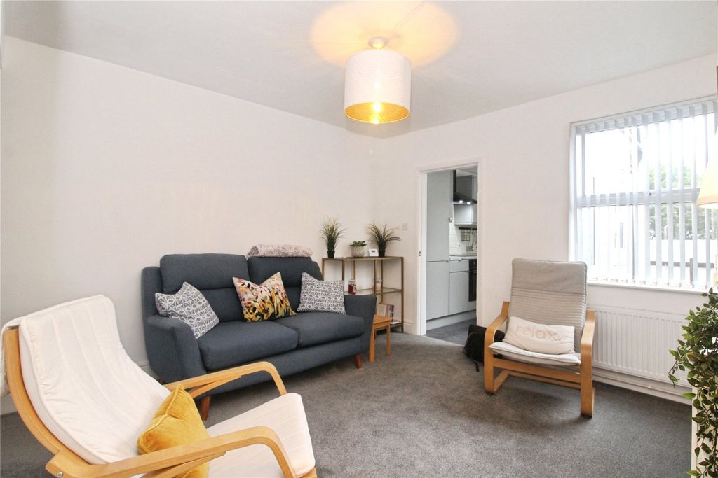 Property photo 3 of 13 Dining Room