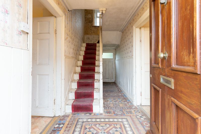 Property photo 2 of 33