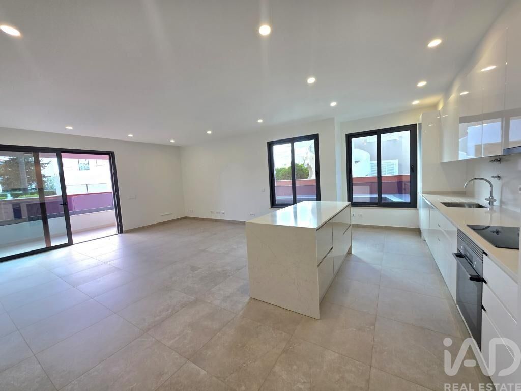 Property photo 3 of 27