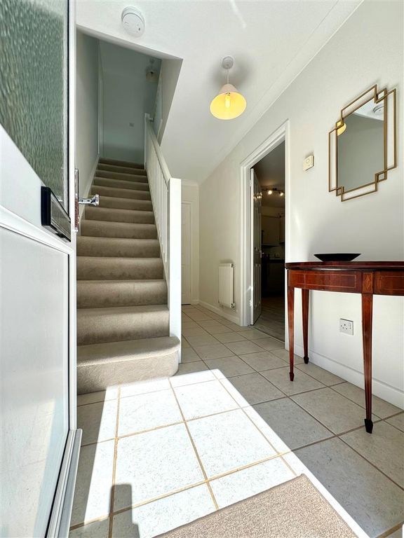 Property photo 3 of 15 Entrance Hall 2.Jpg
