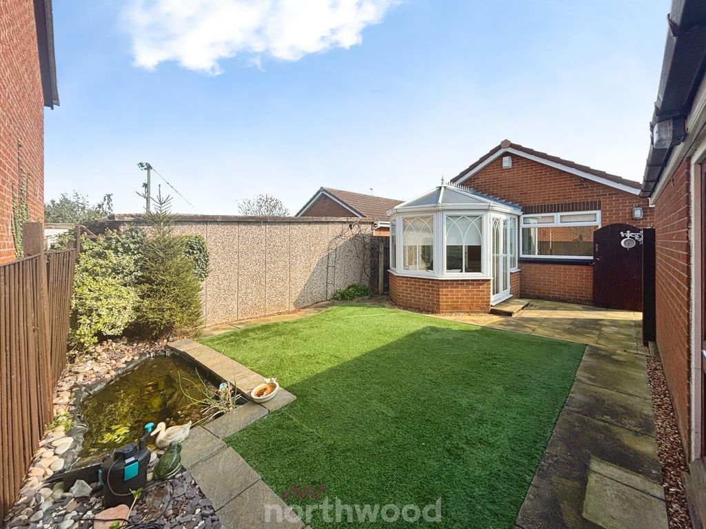 Property photo 3 of 27