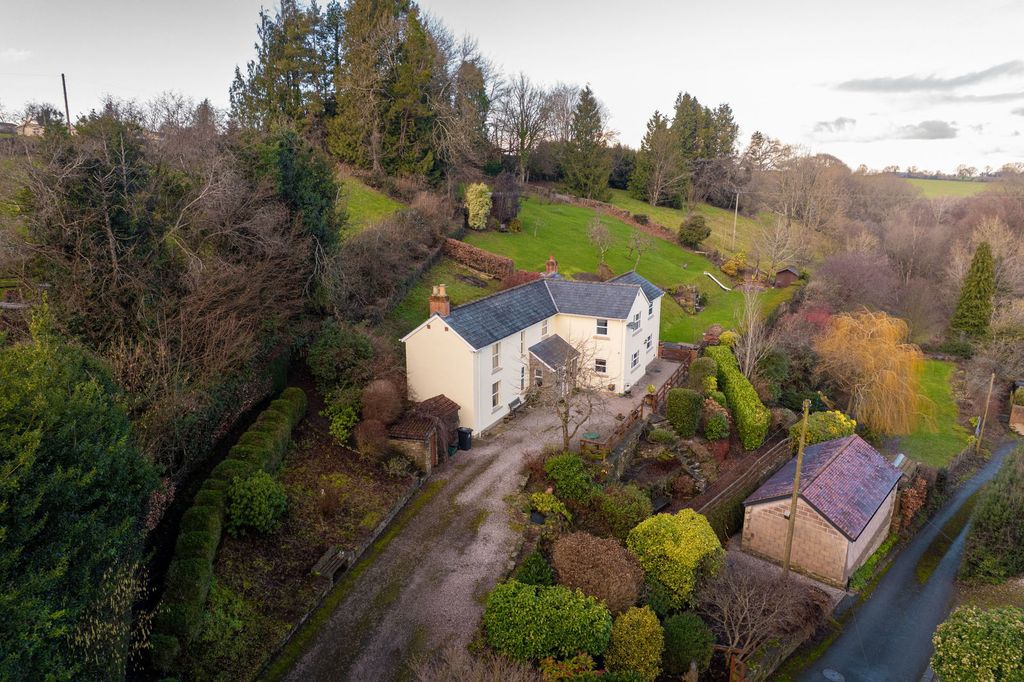 Property photo 1 of 28