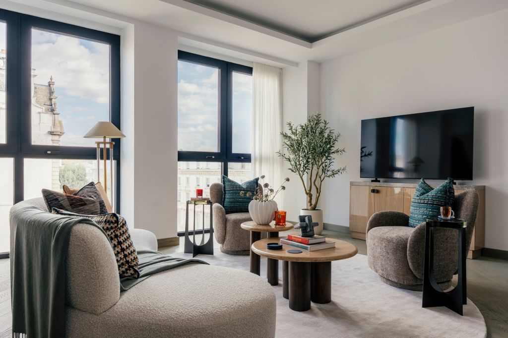 Property photo 3 of 9 Picture No. 14