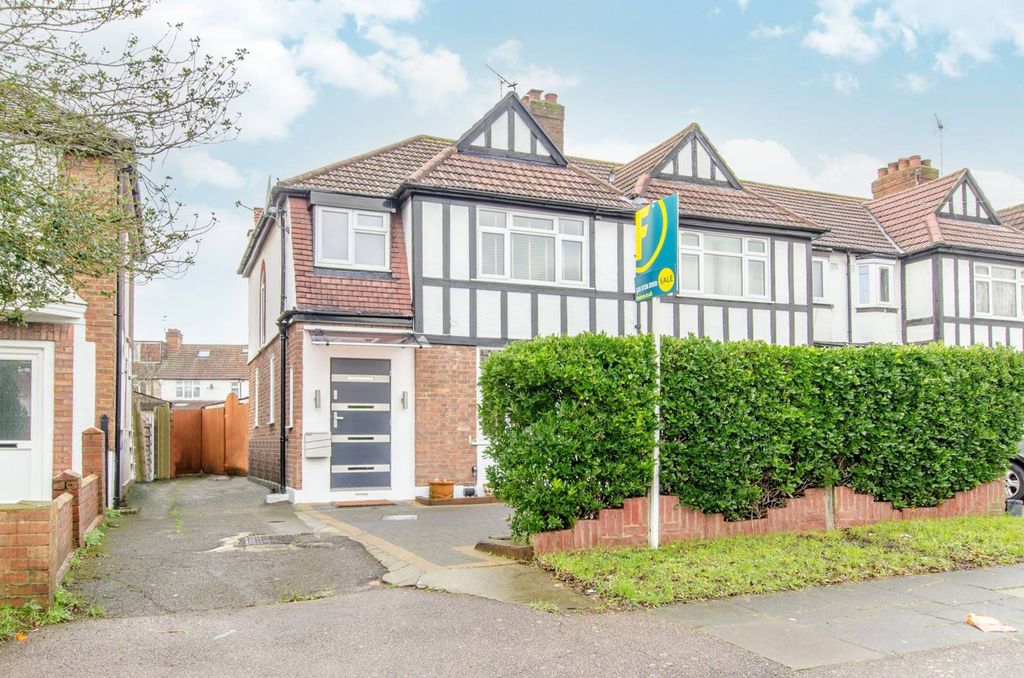 Property photo 1 of 18
