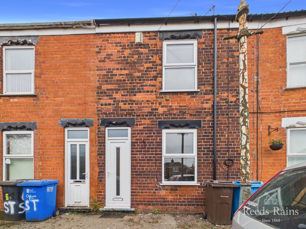 Property photo 1 of 14 External