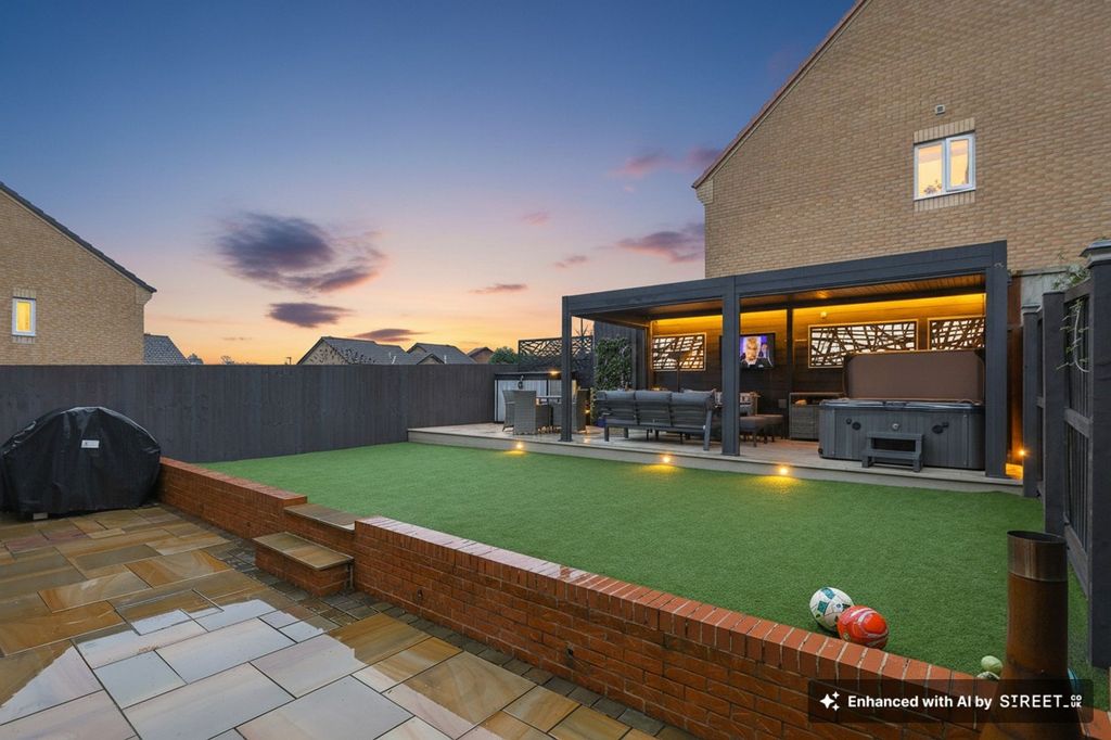 Property photo 2 of 29