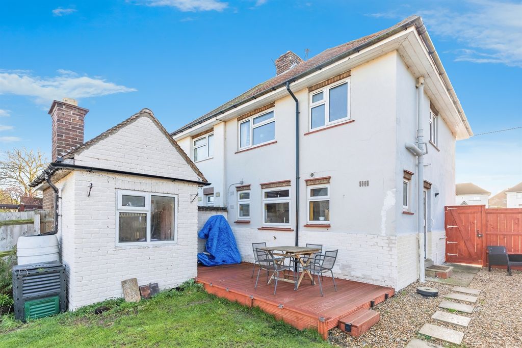 Property photo 3 of 17