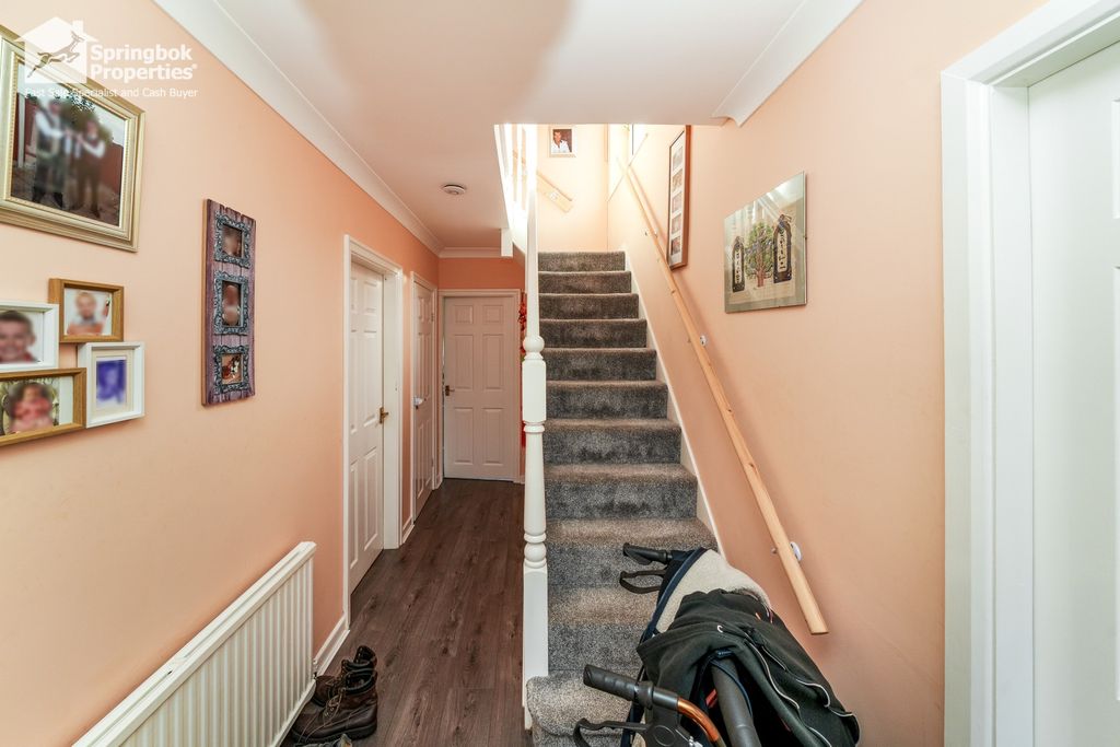 Property photo 2 of 18 Image 1