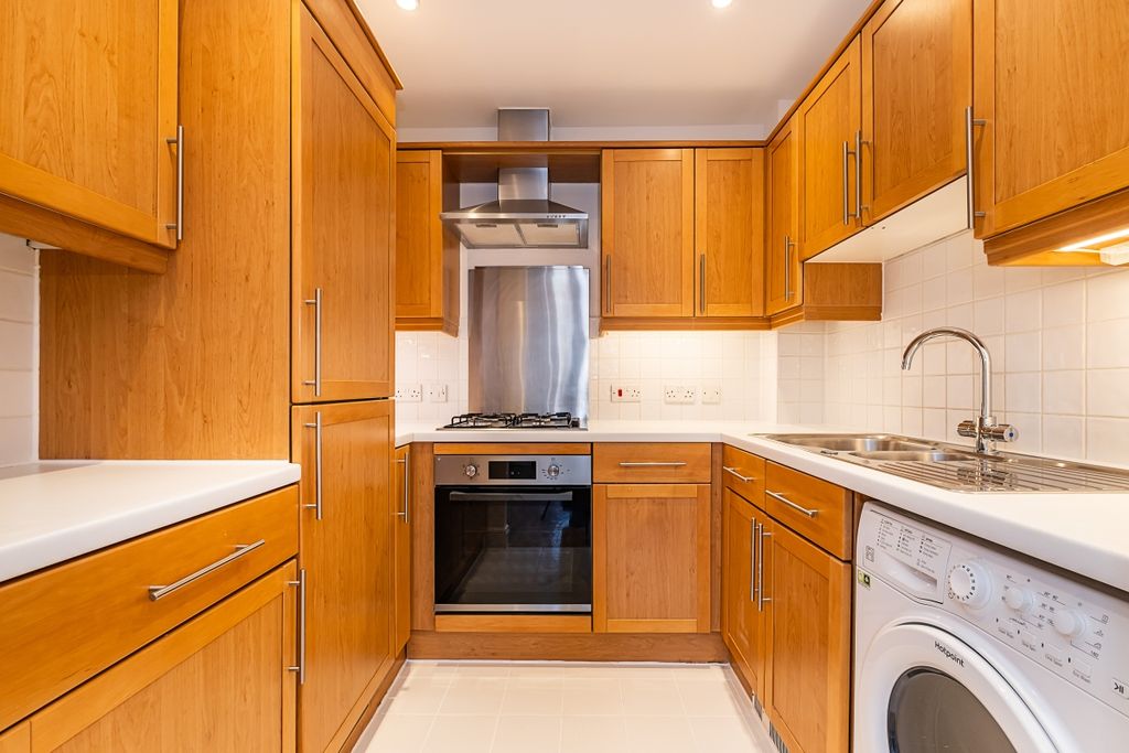 Property photo 2 of 9