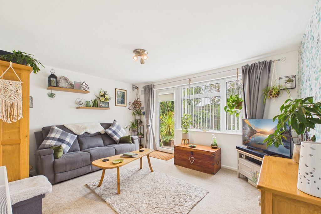 Property photo 2 of 11 Picture No. 03