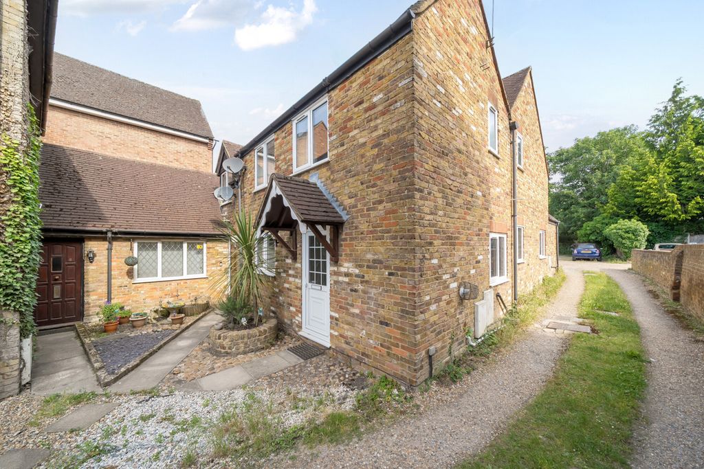 Property photo 1 of 20 1311867-17-68512d...