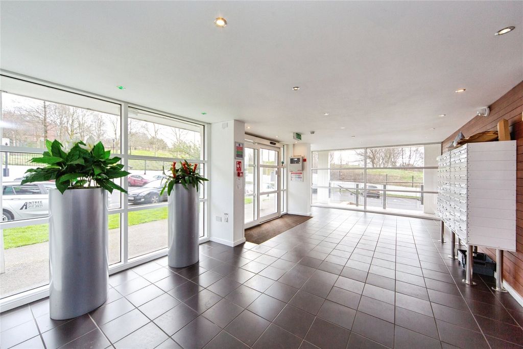 Property photo 3 of 20 Picture No. 18