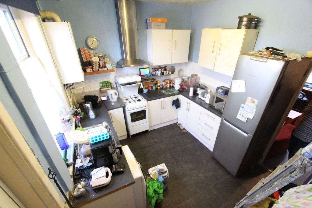 Property photo 3 of 9