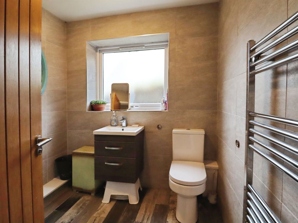 Property photo 3 of 20