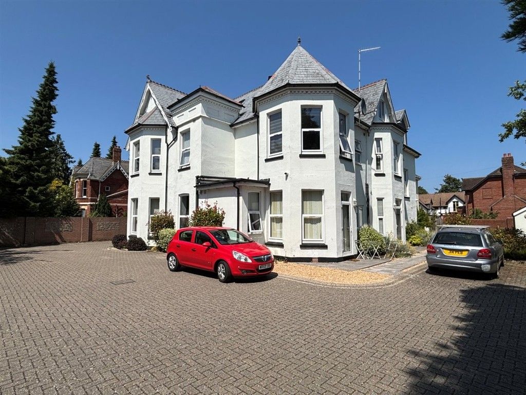 Property photo 1 of 10