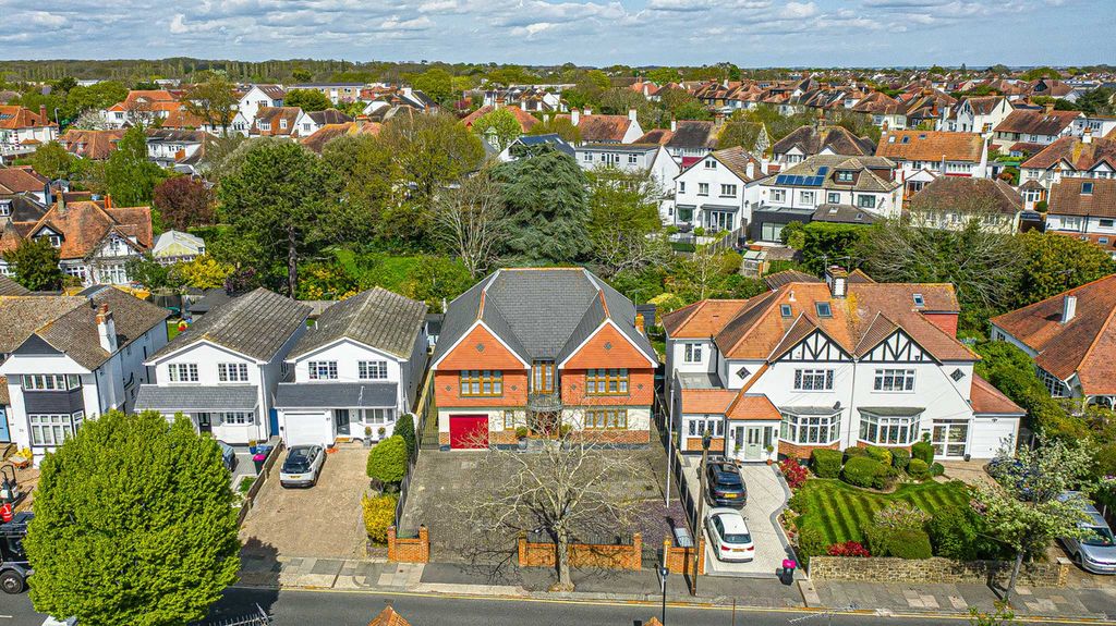 Property photo 3 of 50