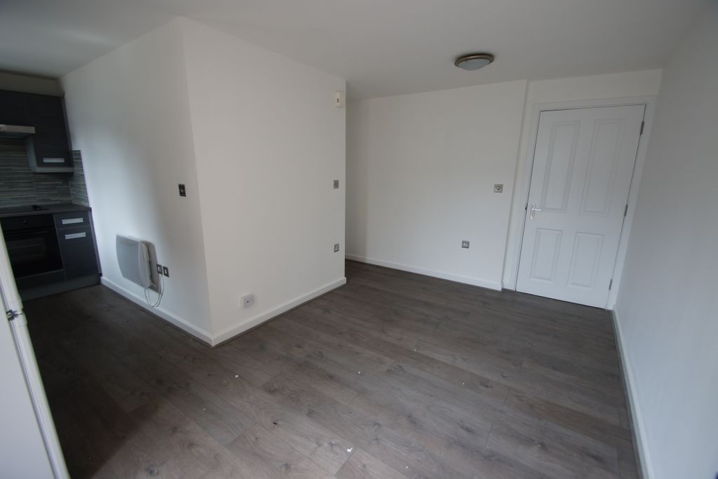 Property photo 3 of 7 Lounge