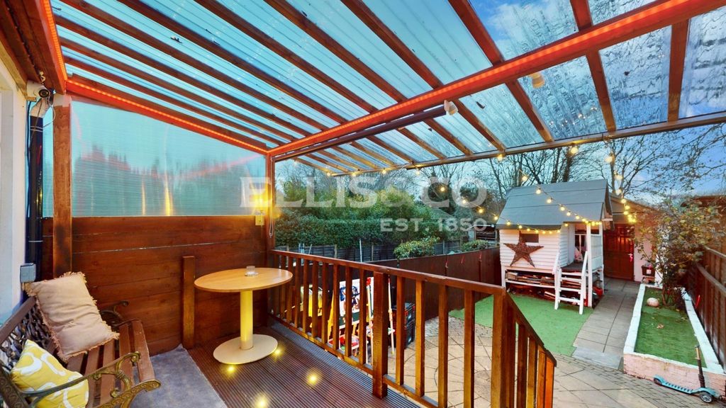 Property photo 2 of 21 Picture No. 26