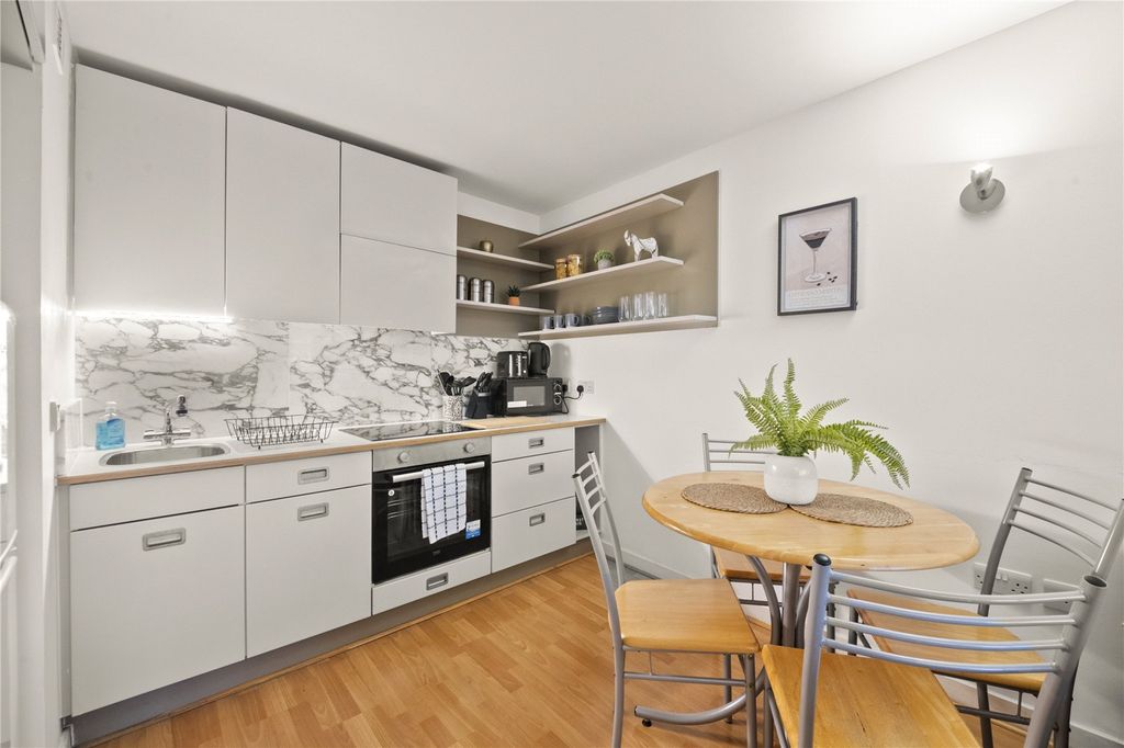 Property photo 3 of 10 Picture No. 15