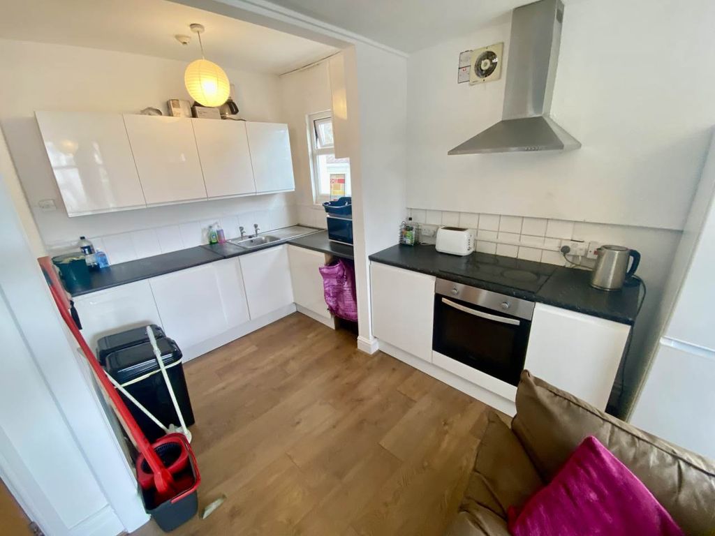 Property photo 3 of 15 Img_8048