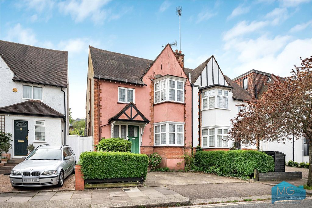 Property photo 2 of 11 Picture No. 24