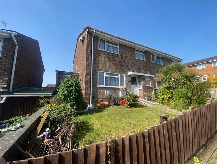 Property photo 1 of 2 Front Aspect