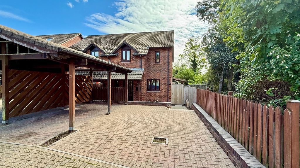 Property photo 1 of 11