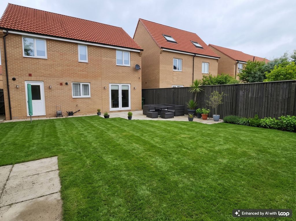 Property photo 2 of 34