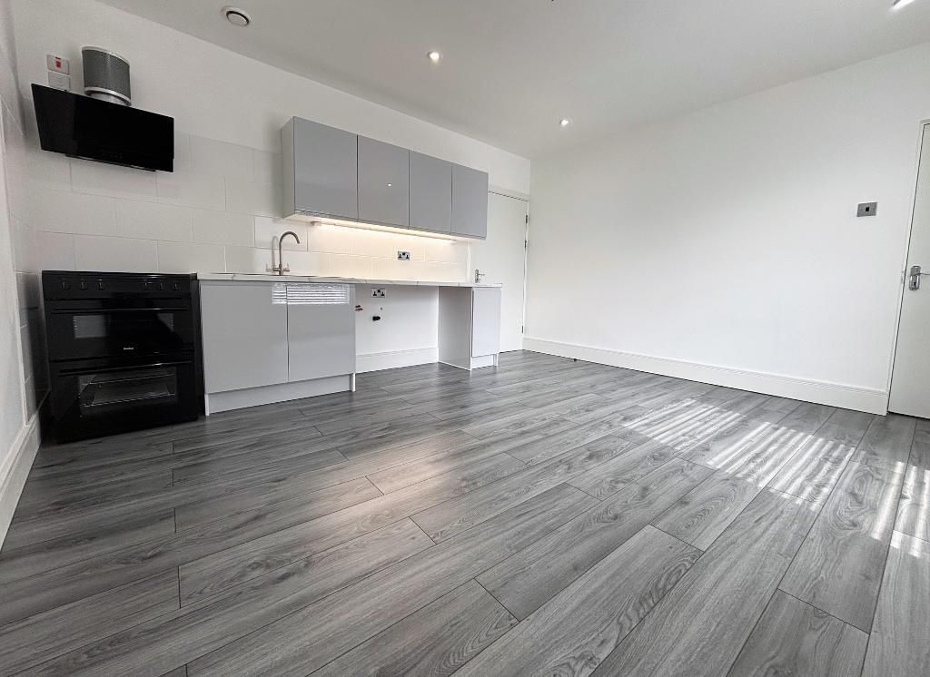 Property photo 3 of 8 Photo 3