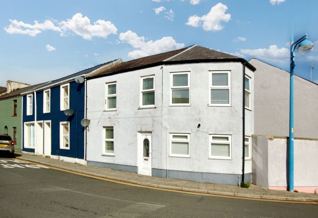 Property photo 1 of 9