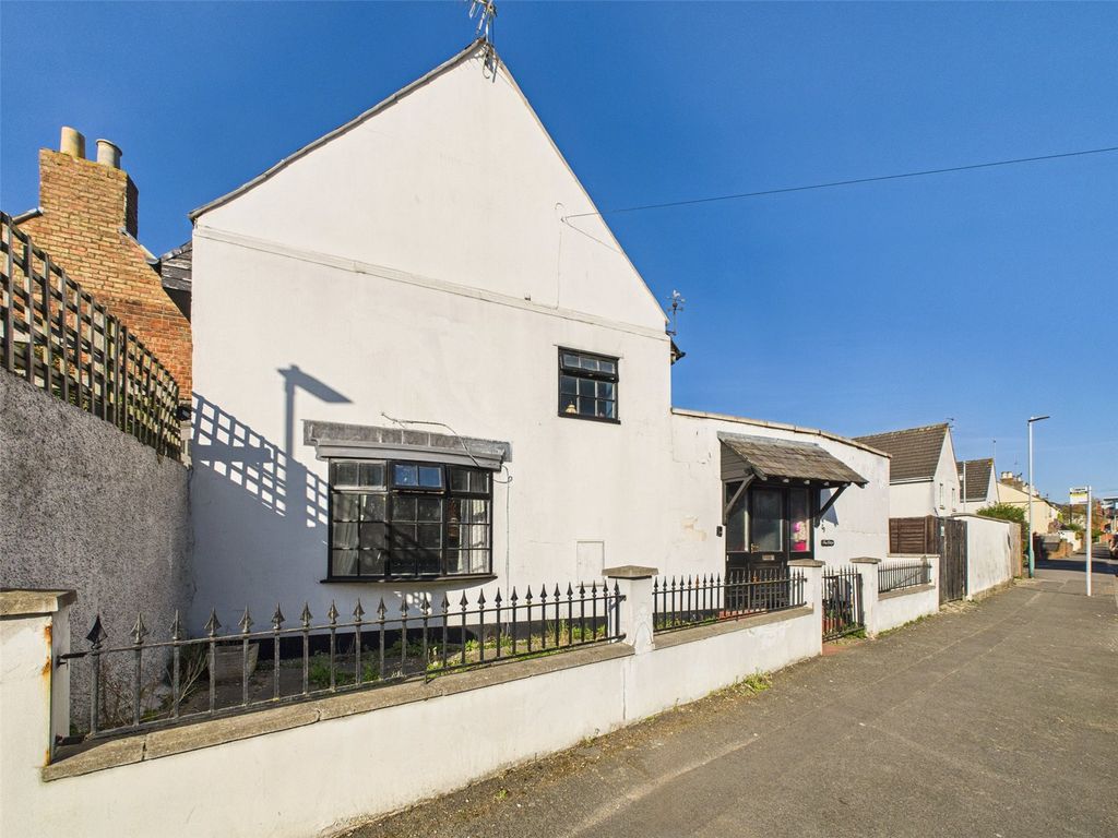 Property photo 1 of 13 Picture No. 12