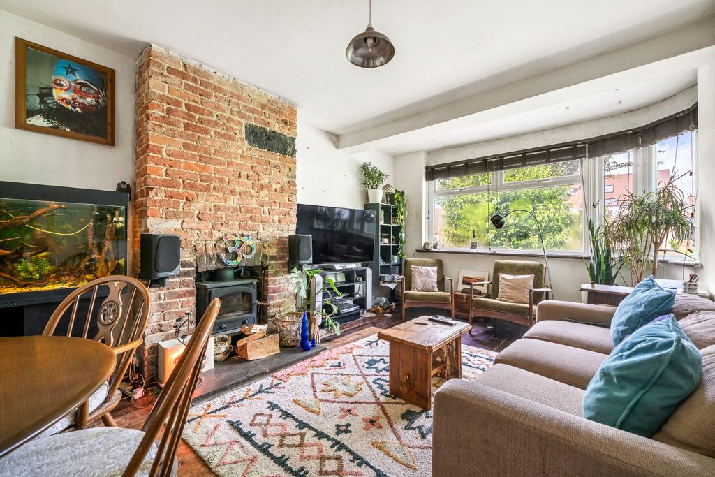 Property photo 2 of 21 5186241