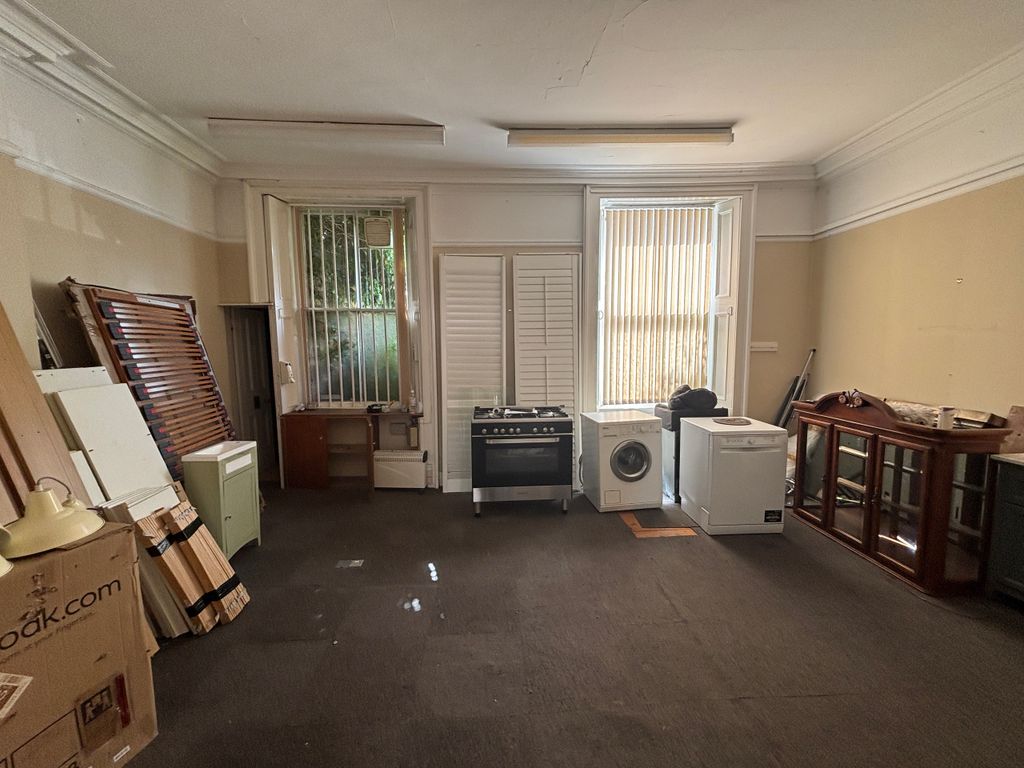 Property photo 3 of 20 3.Jpg
