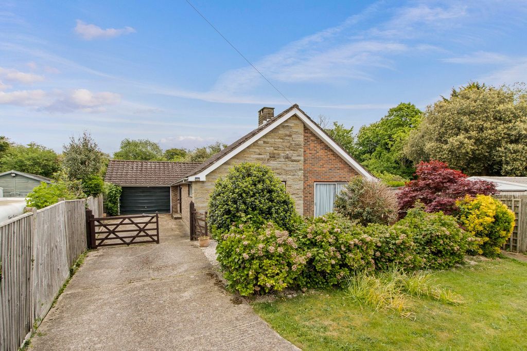 Property photo 1 of 29