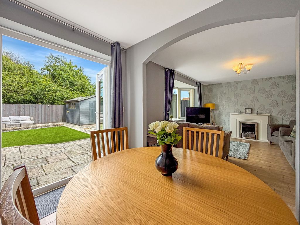 Property photo 2 of 37