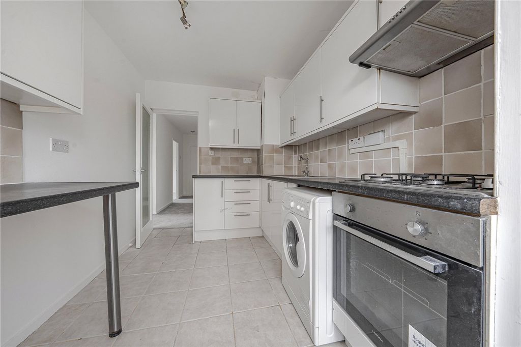 Property photo 3 of 11 Picture No. 10