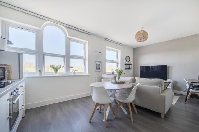 Property photo 1 of 19 Dining Area