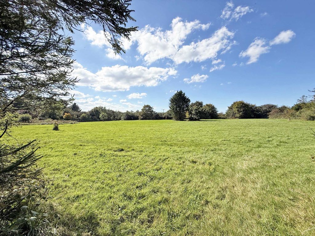 Property photo 3 of 24 Photo 3