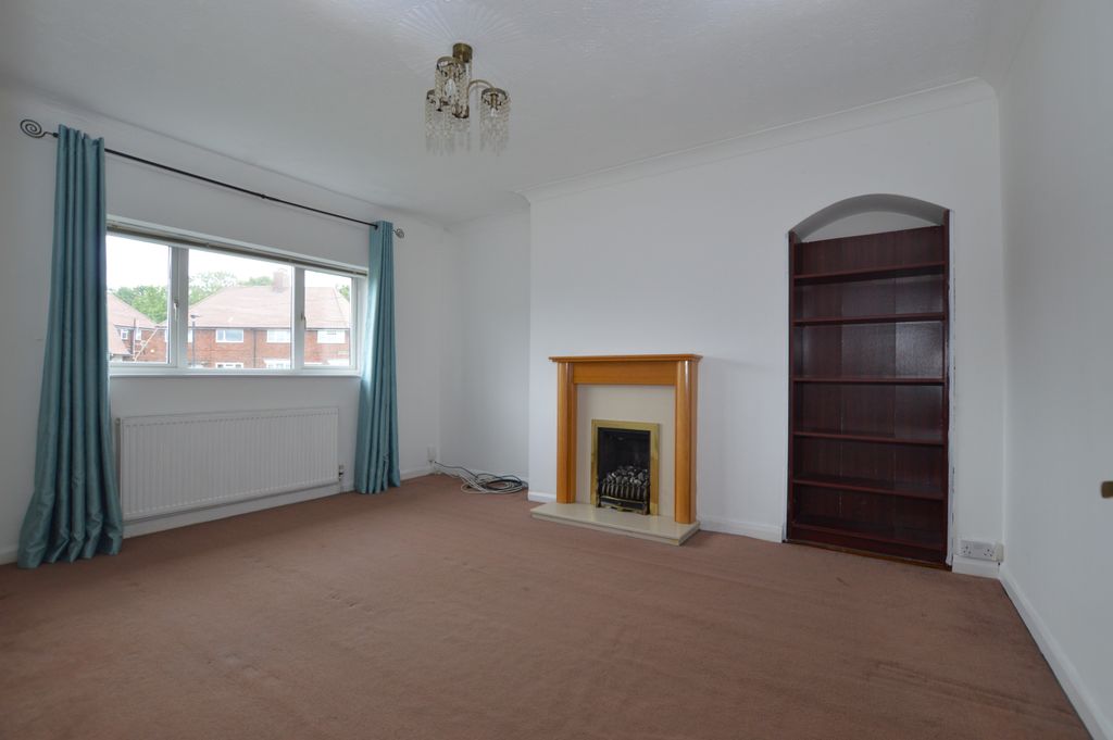 Property photo 1 of 11 Lounge