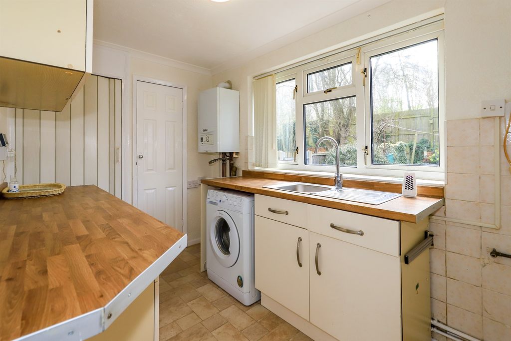 Property photo 3 of 12