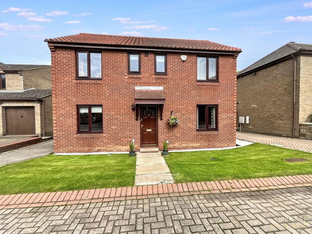 Property photo 1 of 36