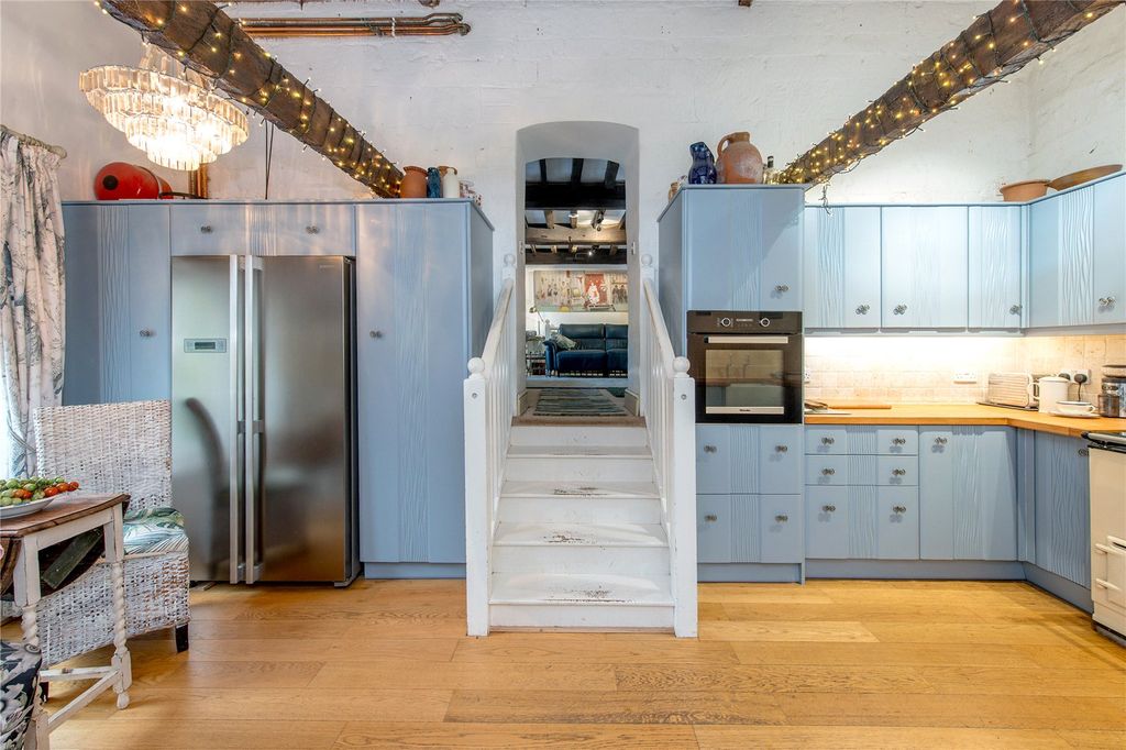 Property photo 3 of 25 Picture No. 03