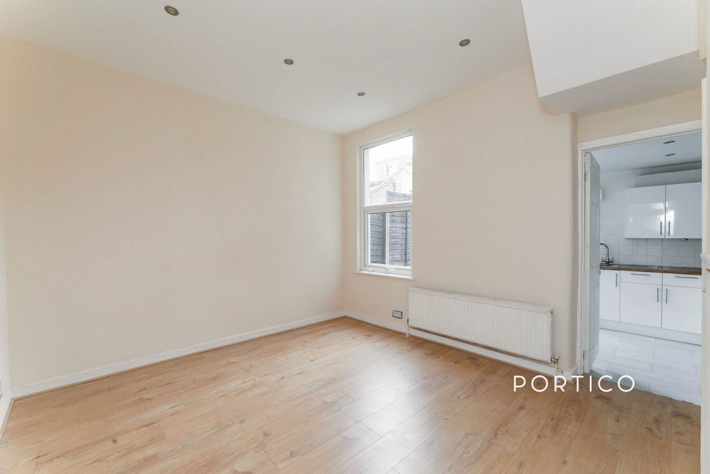Property photo 1 of 9 1c378191-9c37-Ec11-8