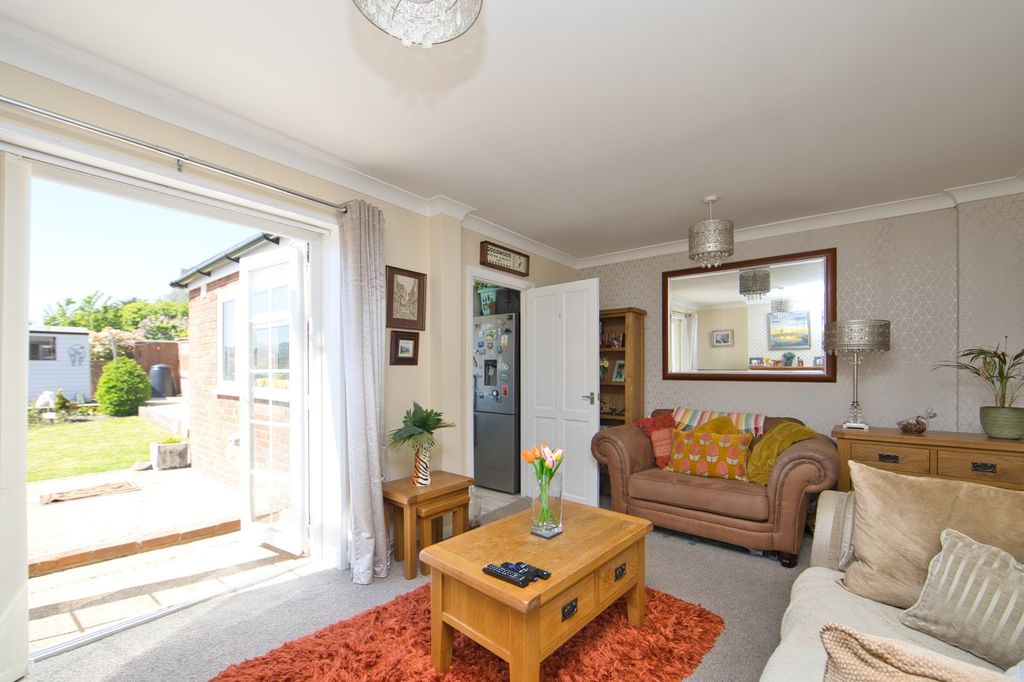 Property photo 2 of 11 Picture 2