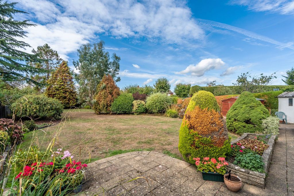 Property photo 2 of 43 Picture No. 32