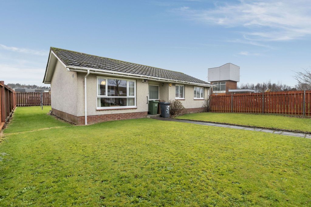 Property photo 1 of 27